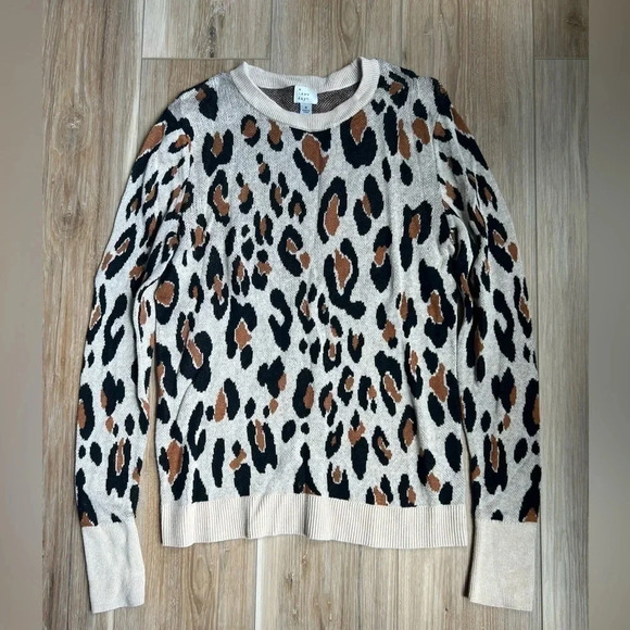 a new day Tops - A NEW DAY : leopard print sweater